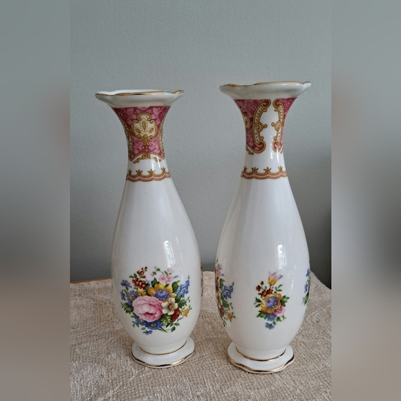 ROYAL ALBERT "Lady Carlyle" 7inch vases - Picture 4 of 5